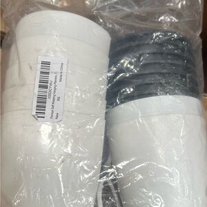 White hanging planters Set